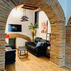 https://montepulciano-valiano.it-tuscanyhotel.com