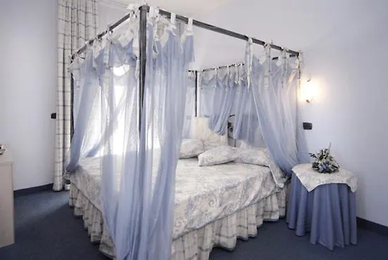 Hotel Europa San Bartolomeo Al Mare 3*,